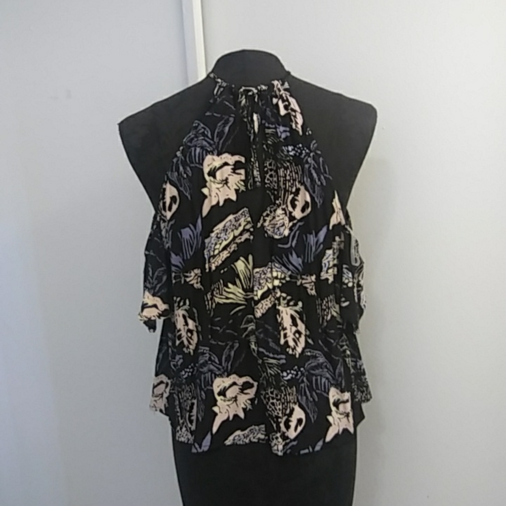 Top - Picture 4 of 4